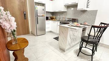 Microondas, horno y parrilla de estufa