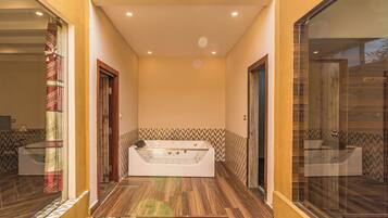Luxury Villa | Room amenity