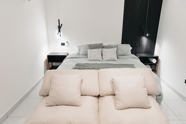 1 bedroom, free WiFi, bed sheets