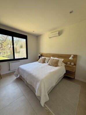 Ferienhaus, Gartenblick | Verdunkelungsvorhänge, Bügeleisen/Bügelbrett, kostenloses WLAN