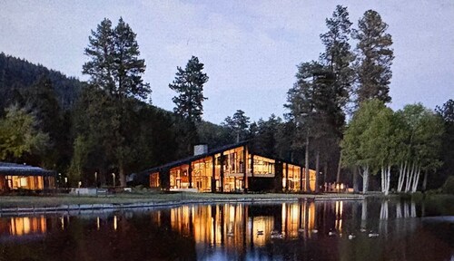 Cozy cabin in the heart of Black Butte Ranch