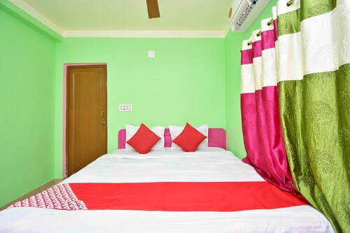 Hotel O Bolpur Central Railway Junction