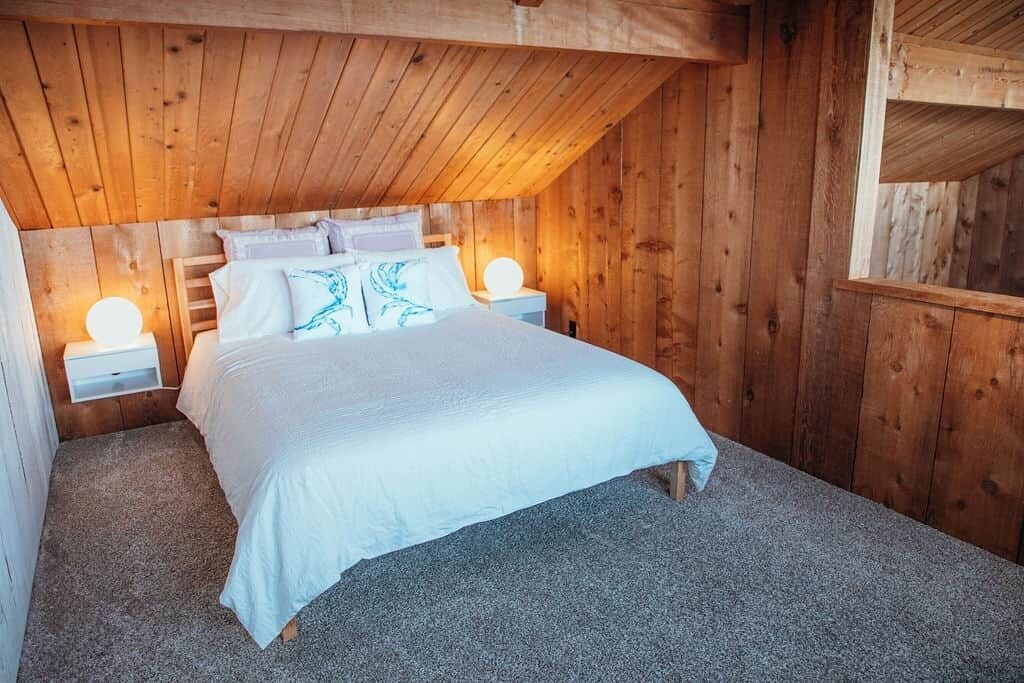 2 slaapkamers, een strijkplank/strijkijzer, reisbedje, gratis wifi