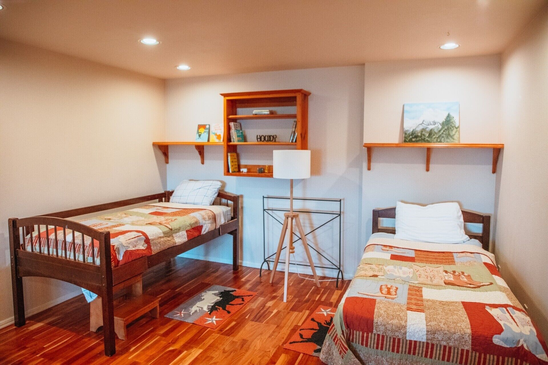 3 chambres, fer et planche à repasser, Wi-Fi gratuit, draps fournis