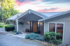 Exterior detail - Sweeping Sound Views, Pet friendly, 3 Bedroom (San Juan County)