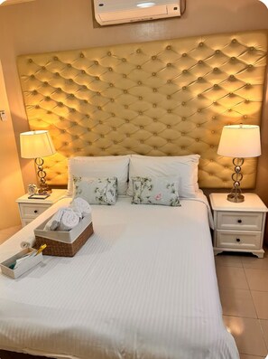 3 عدّة غرف نوم ومكواة/لوح كي وواي فاي وملاءات أسرّة