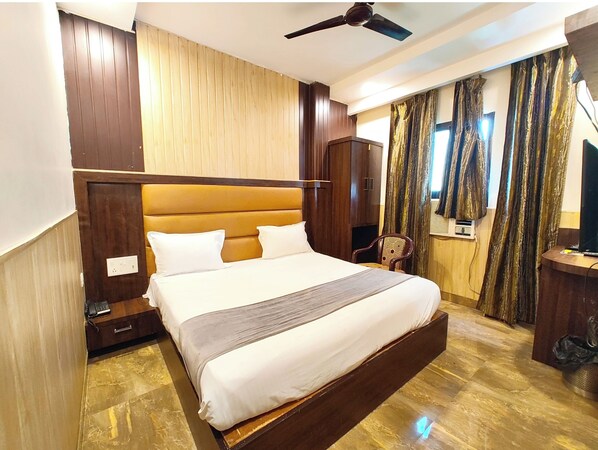 Habitación doble superior, Aire acondicionado | Ropa de cama hipoalergénica, escritorio, sistema de insonorización