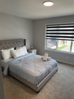 3 makuuhuonetta, silitysrauta/-lauta, Wi-Fi, vuodevaatteet