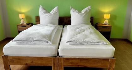 Ruhig und naturnah gelegene Ferienwohnung - Rotkäppchen mit 3 Schlafzimmern