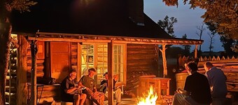 Perfect 1-bedroom, 1-bath Modern Rustic Cabin