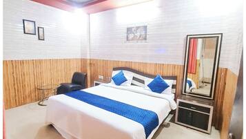 Roupas de cama antialérgicas, escrivaninha, quartos à prova de som