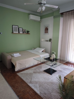 1 Schlafzimmer, Schreibtisch, Bügeleisen/Bügelbrett, WLAN