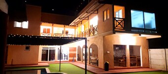 "Villa Patty" Iztapa, Monterrico - 4 bedrooms, 4 bathrooms, 20 guests.