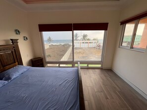 4 bedrooms, WiFi, bed sheets