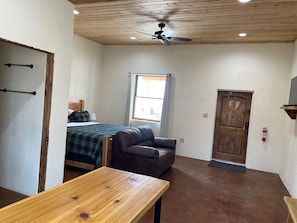 1 bedroom, Internet