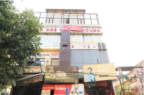 Exterior - Hotel M-E-T-R-O Regency Lucknow (Lucknow)