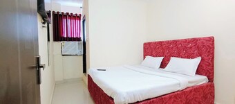 Hotel M-E-T-R-O Regency Lucknow