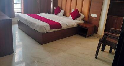 HOTEL STAR HILLS