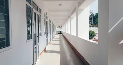 Hotel Raj Put Charbagh Lucknow