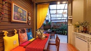 บริเวณภายนอก