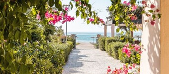 Amaryllis Beach House