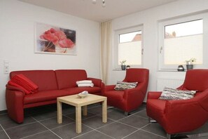 Smart TV, DVD player, stereo