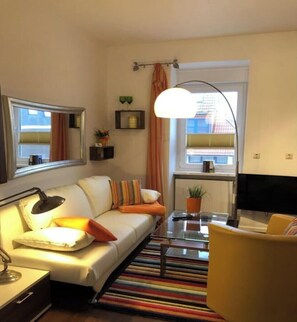 Smart TV, books - Comfort Apartment House Regini (Norderney)