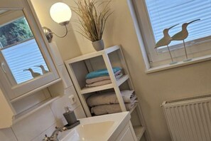 Douche, sèche-cheveux