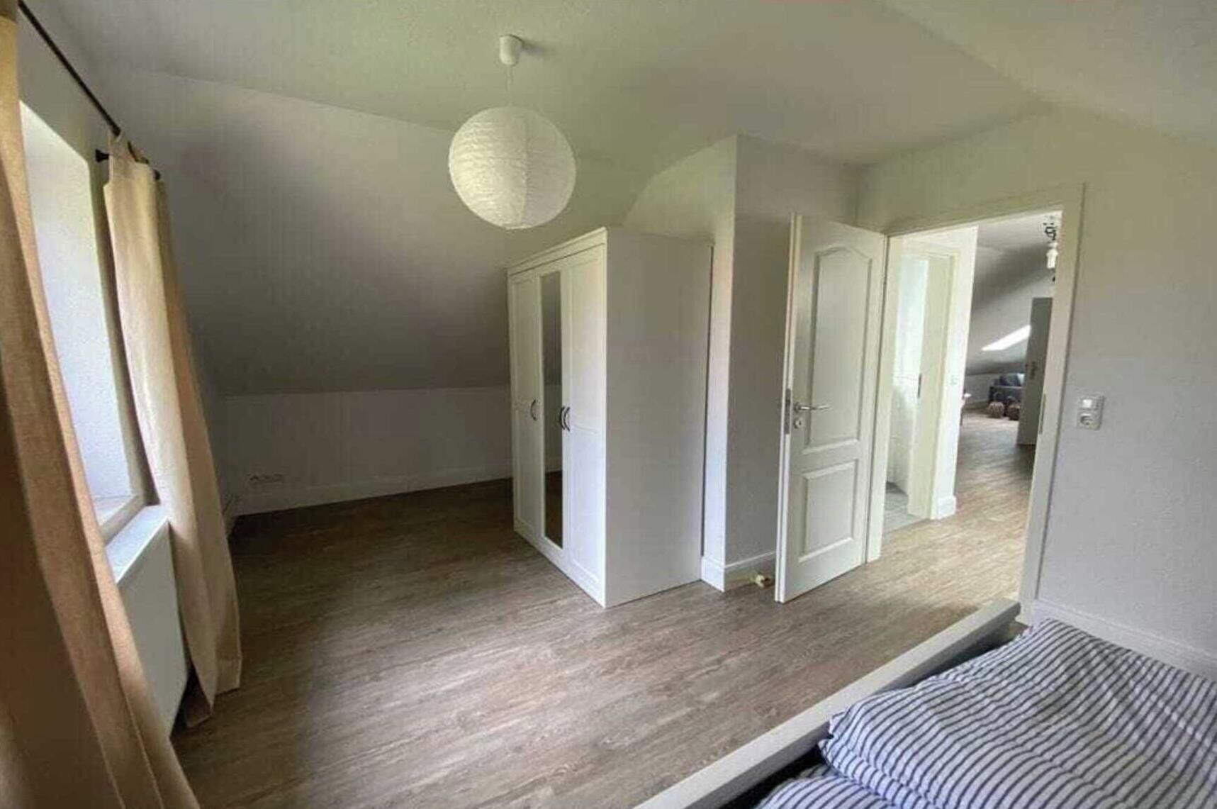 1 bedroom, travel cot, free WiFi, bed sheets