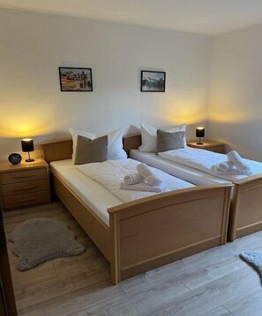 4 bedrooms, free WiFi - Holiday home with 2 bedrooms (Krummhörn)