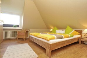 1 chambre, fer et planche à repasser, draps fournis