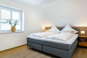 2 bedrooms, Internet