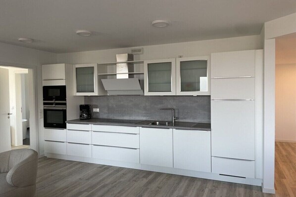 Køleskab, ovn, opvaskemaskine