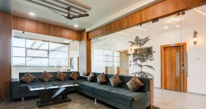 Cosy Stays Atthe Grand Somnath