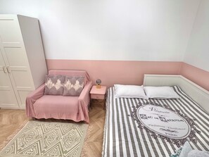 1 bedroom, WiFi, bed sheets