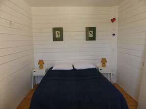 1 bedroom, iron/ironing board, WiFi