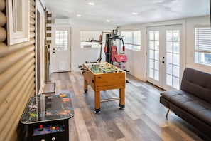 Spielezimmer