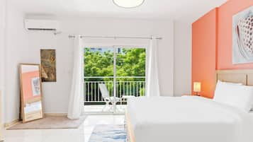 Iron/ironing board, travel cot, free WiFi, bed sheets