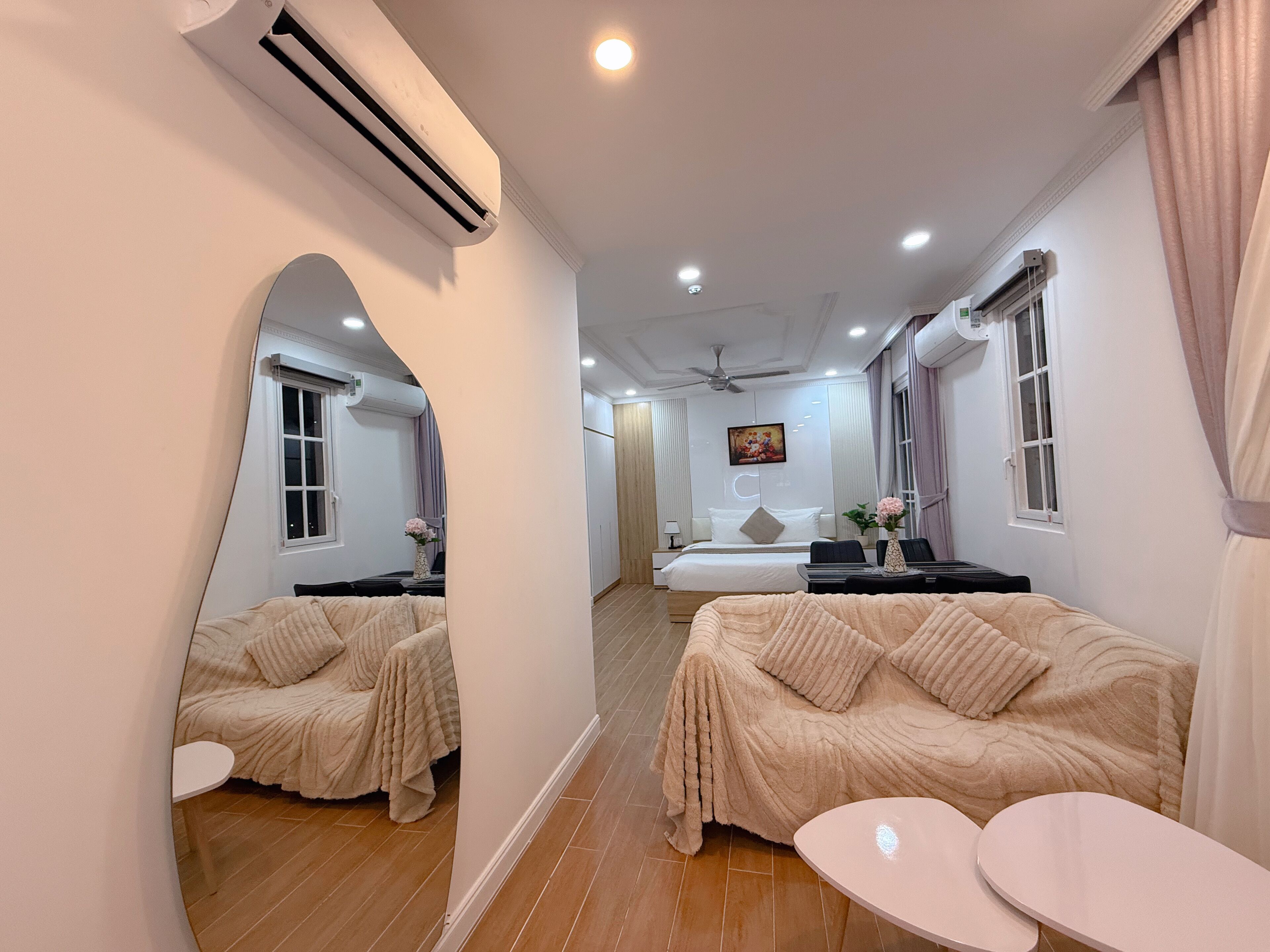 Luxury Apartment, Balcony, Ocean View | Living area