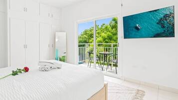 2 bedrooms, iron/ironing board, travel cot, free WiFi
