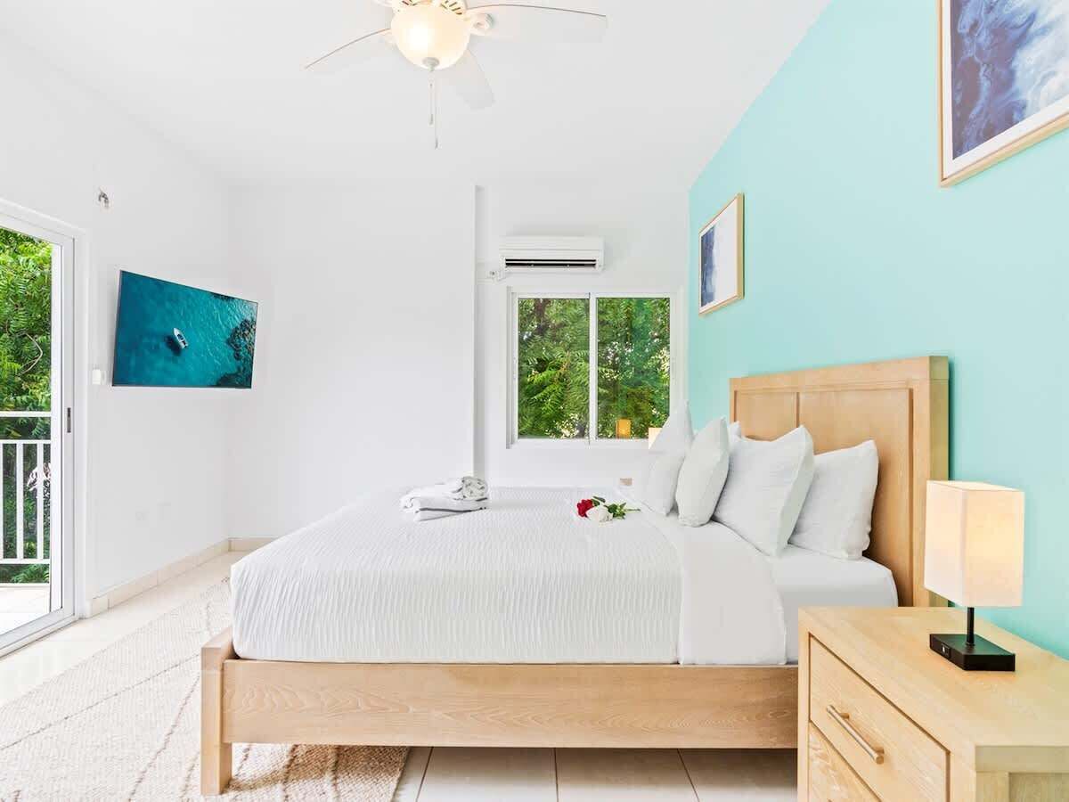 2 bedrooms, iron/ironing board, travel cot, free WiFi