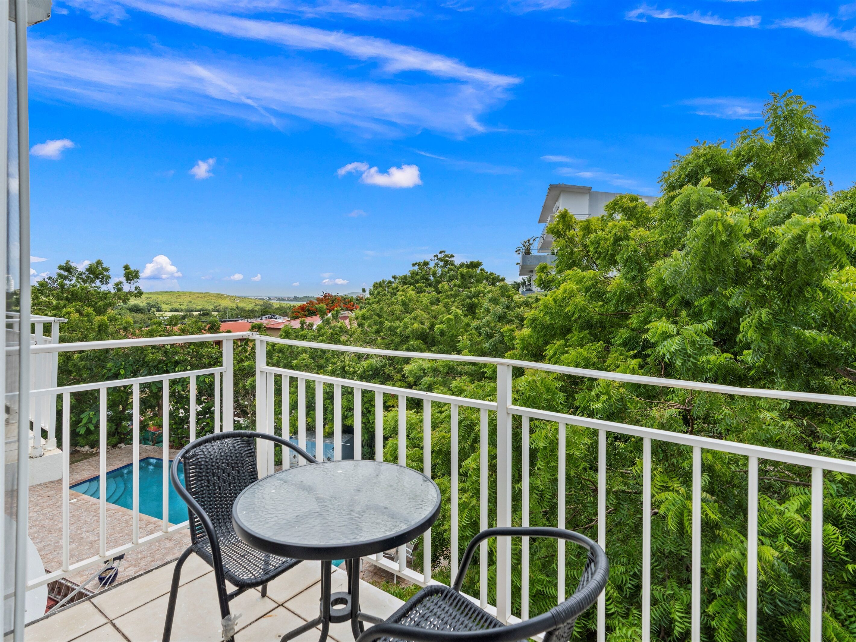 屋外ダイニングエリア