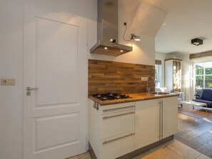 Fridge, microwave, cookware/dishes/utensils - Apartment Borné by Interhome (Zoutelande)