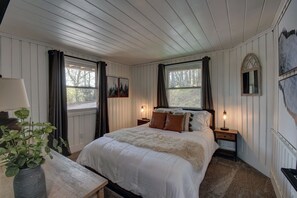 4 bedrooms, WiFi, bed sheets