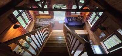 3 minutes to Hanmer Springs thermal pools! Family Cabin in the Hanmer Forest!