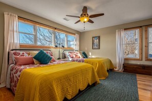 3 Schlafzimmer, Bügeleisen/Bügelbrett, WLAN, Bettwäsche