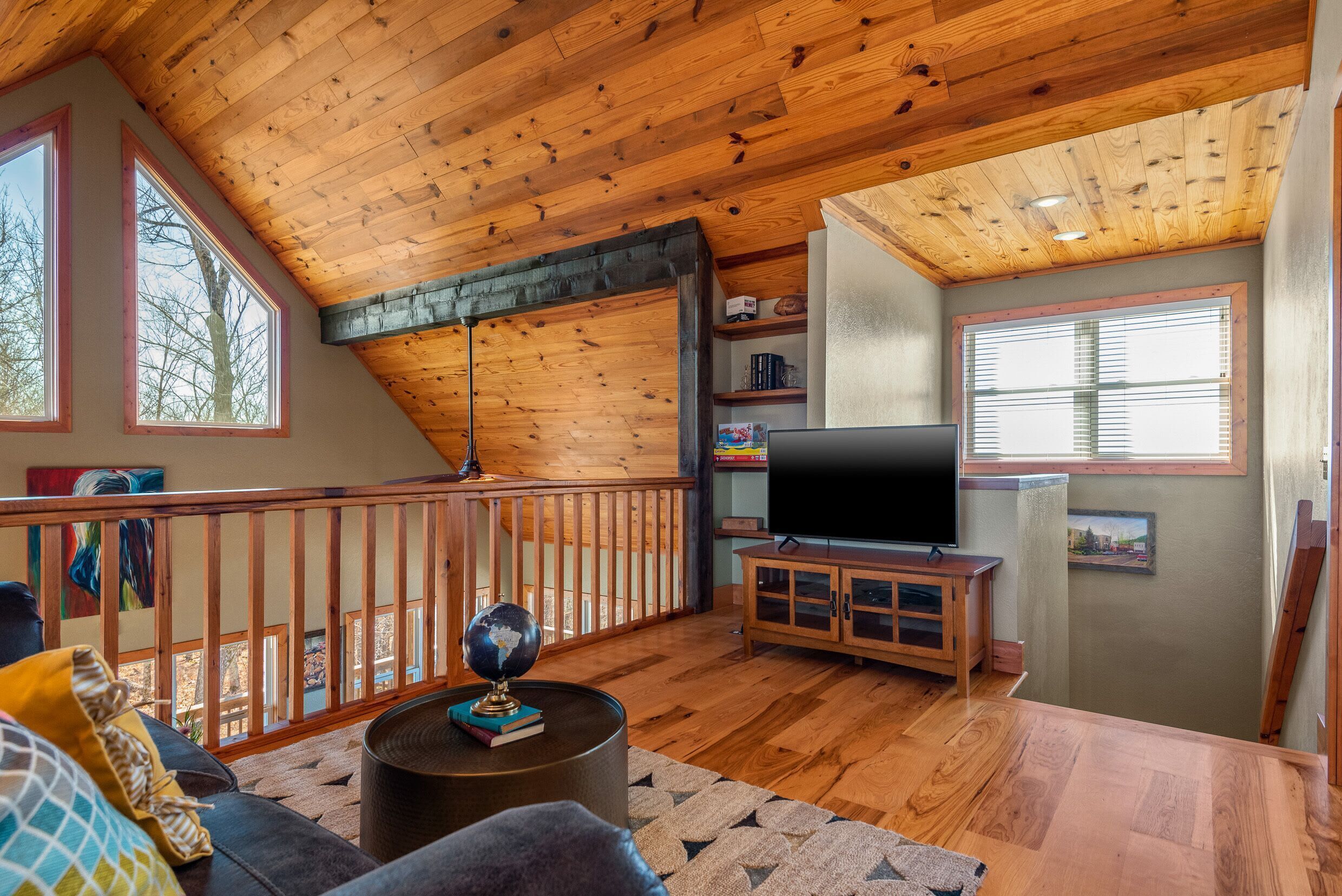 TV, fireplace, offices