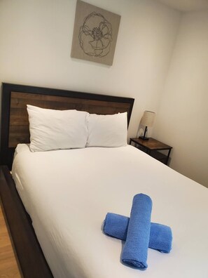 3 bedrooms, iron/ironing board, free WiFi