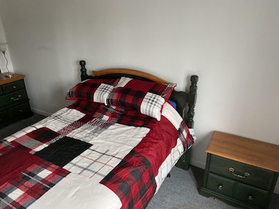 Spacious 4 ½ on the first floor that is sure to please you.