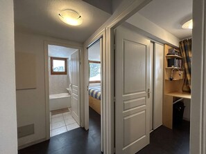 3 bedrooms, WiFi